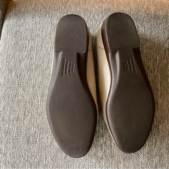 Earth Brown Leather Side Zip Comfort Oxford 7.5B - Picture 2 of 8